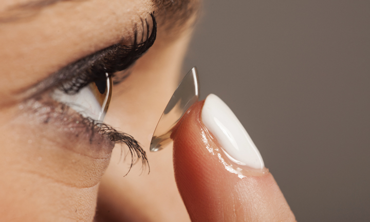 contact-lenses-history